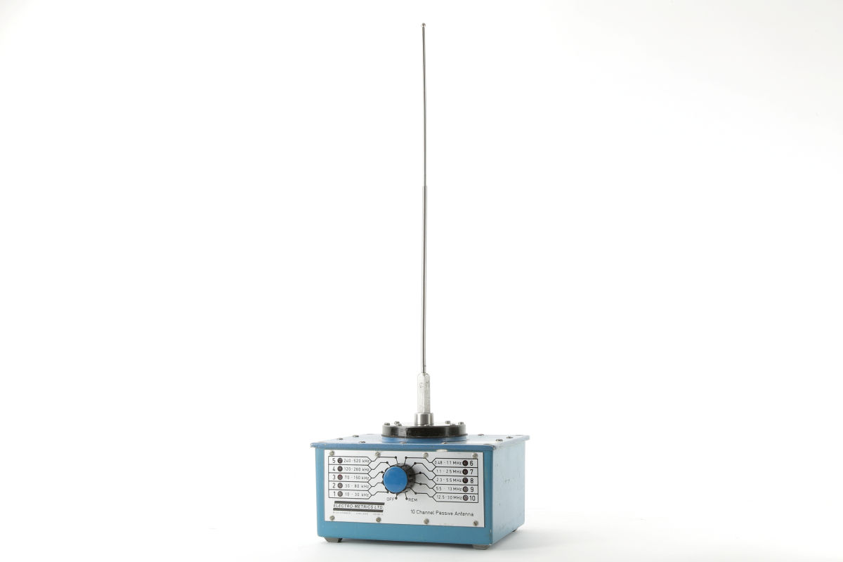 EM RVR-25A Switchable E Field Rod. 10kHz - 30MHz